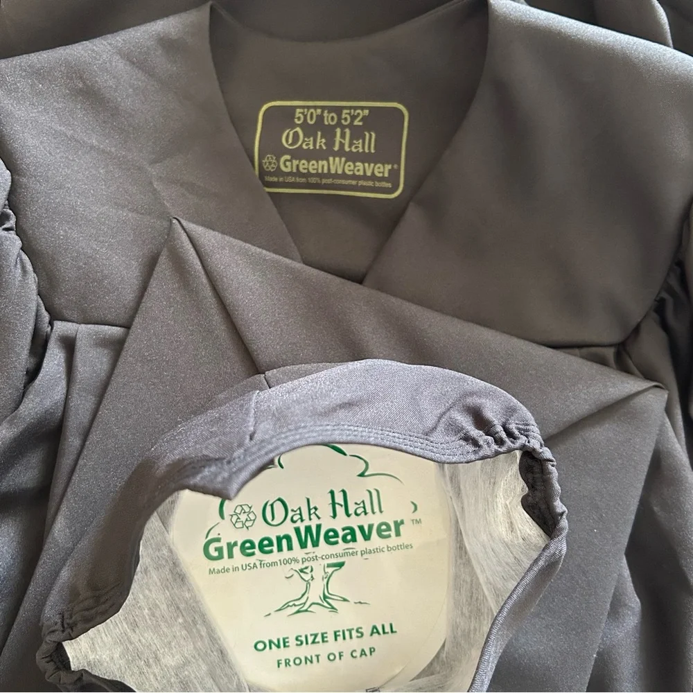 Oak Hill Green Weaver Black Graduation Cap & Gown Size 5'0" - 5'2" - Picture 3 of 3